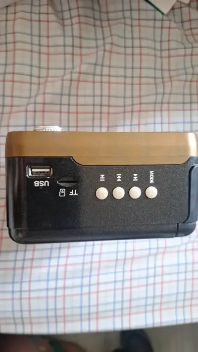 Radio portátil vintage Audolab con antena - miniatura 2