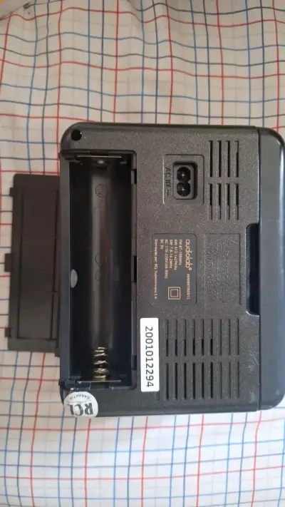Radio portátil vintage Audolab con antena - miniatura 3