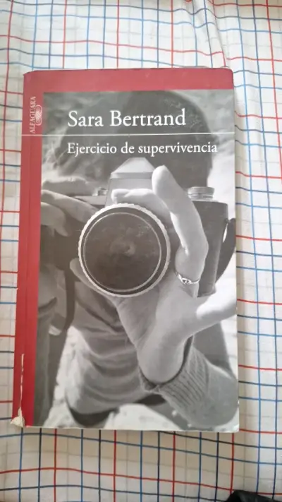Libro 'Ejercicio de supervivencia' de Sara Bertrand - miniatura 1