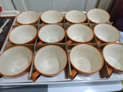 Juego de tazas de cerámica naranja decoradas - miniatura 3