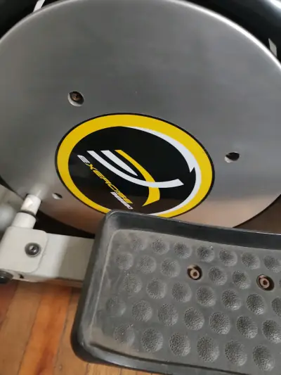 Máquina elíptica Everlast para ejercicio - miniatura 5