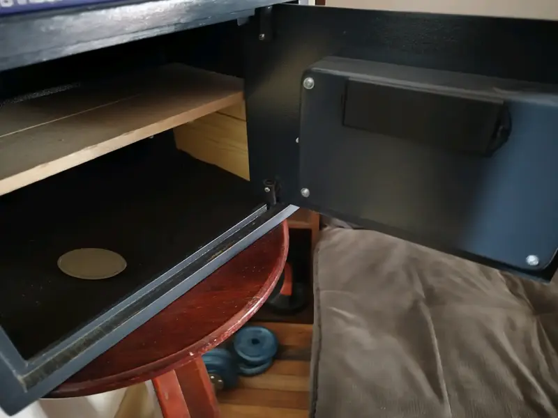Caja fuerte electrónica Steelock Premium - 4
