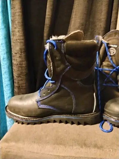 Botas de invierno negras con forro térmico - miniatura 2