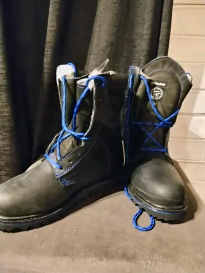 Botas de invierno negras con forro térmico - miniatura 4