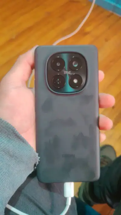 Smartphone Xiaomi con HyperOS - miniatura 2