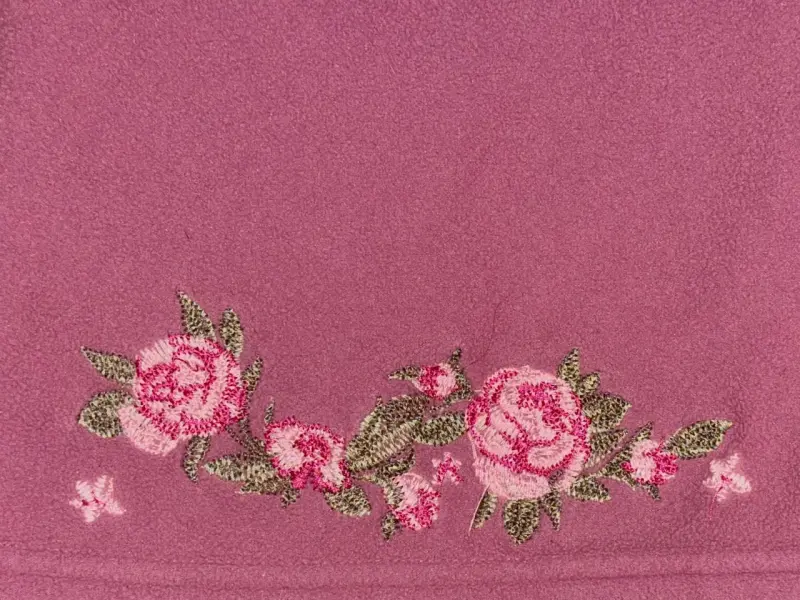Abrigo infantil rosa con bordado floral - 3