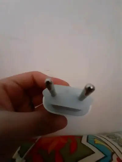 Cargador apple watch con cable magnético - miniatura 3