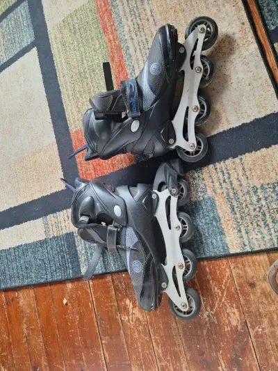 Patines en Hook negros y azules - miniatura 2