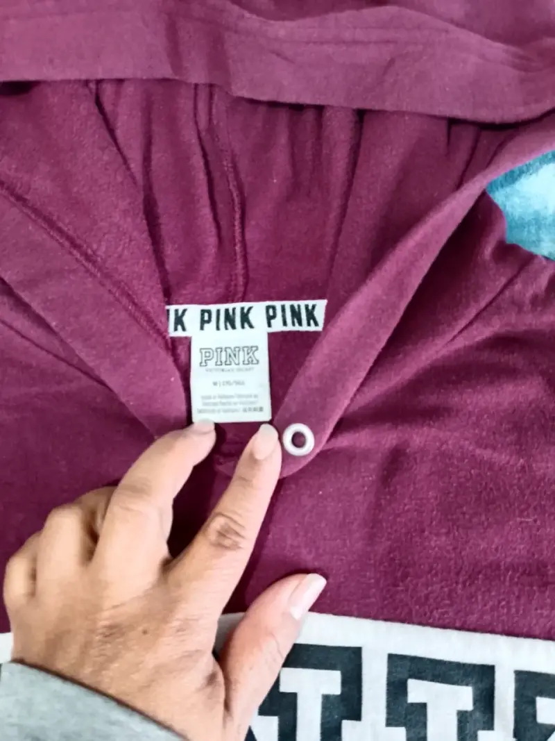 Polerón crop con capucha PINK burdeo - 2