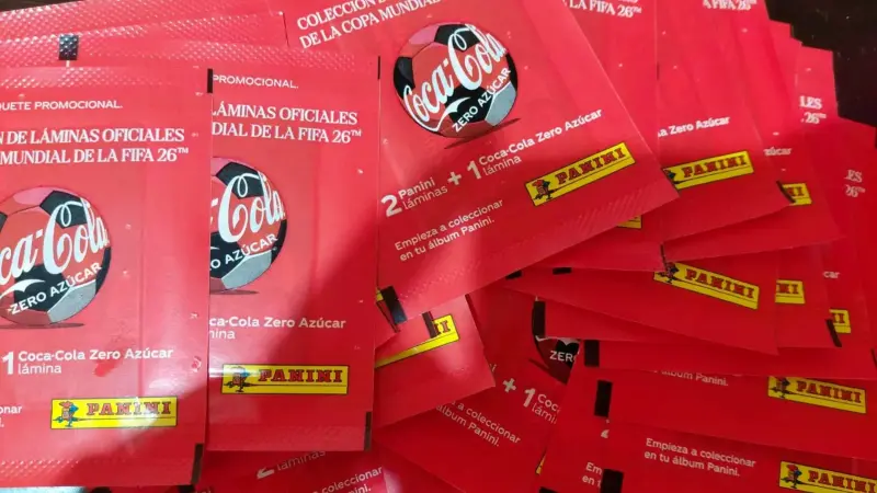 Paquete de láminas Panini Copa Mundial FIFA 26