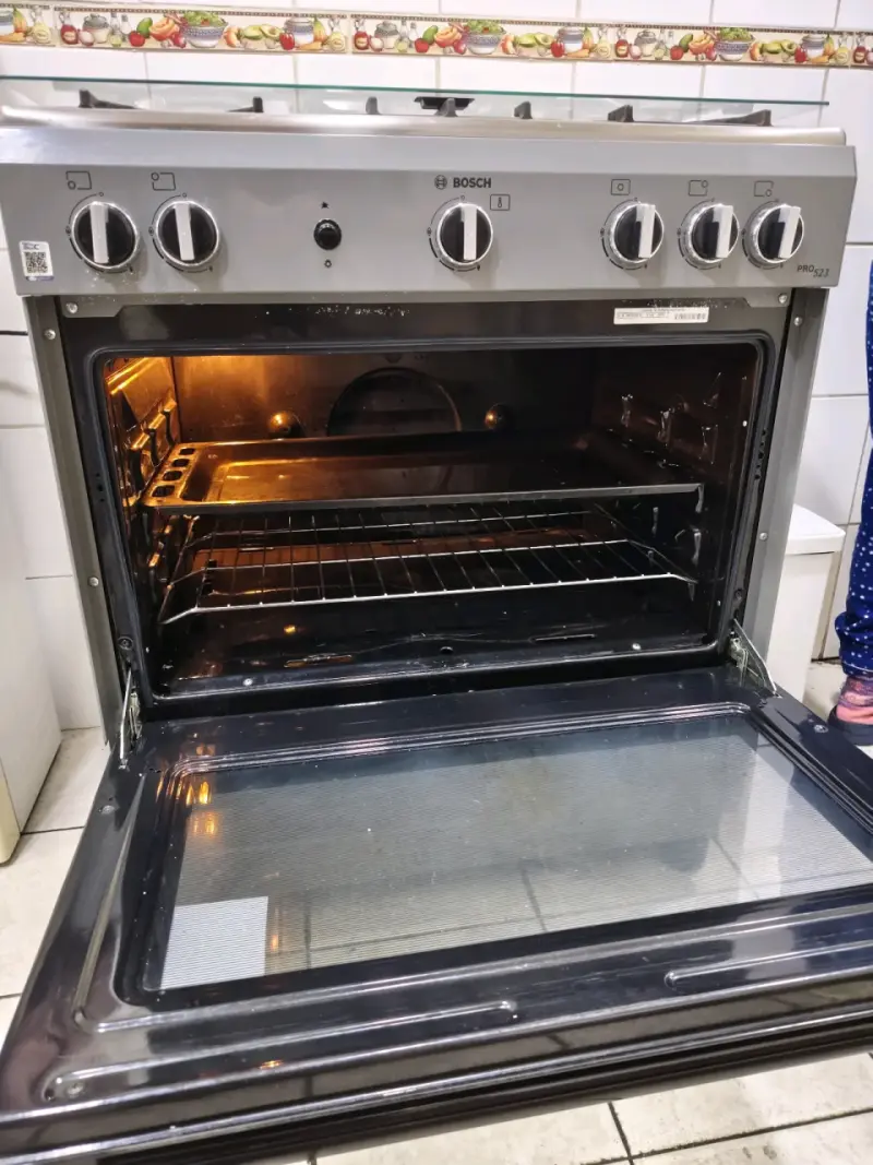 Cocina a gas Bosch de 5 quemadores - 5