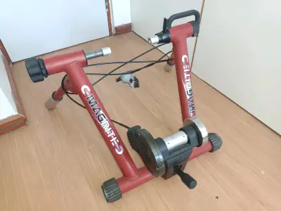 Rodillo de entrenamiento marca BETO rojo - miniatura 1