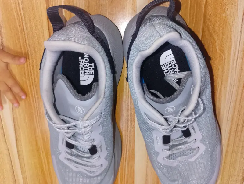 Zapatillas grises The North Face deportivas - 4