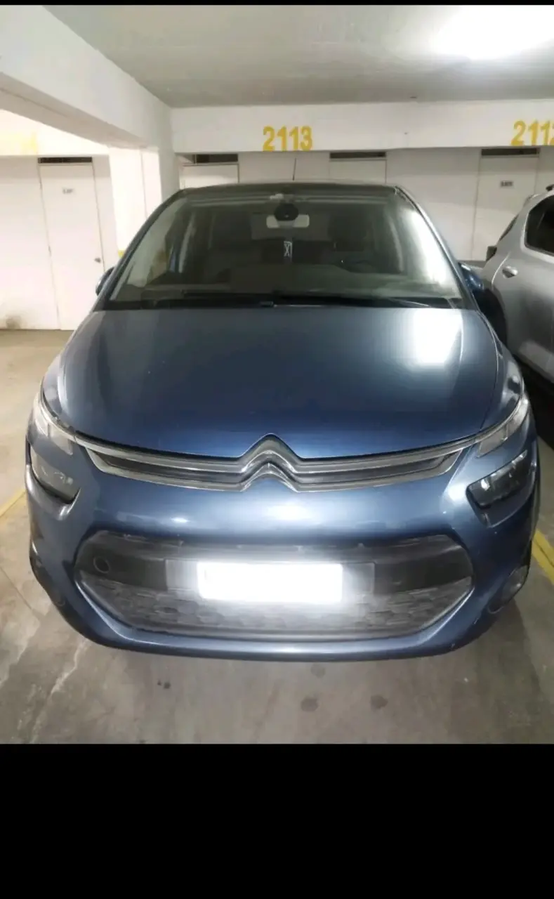Citroën C4 Picasso azul en buen estado - 1