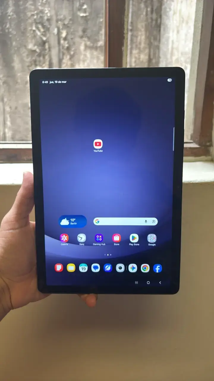 Tablet Samsung Galaxy Tab A9+ en buen estado - 1