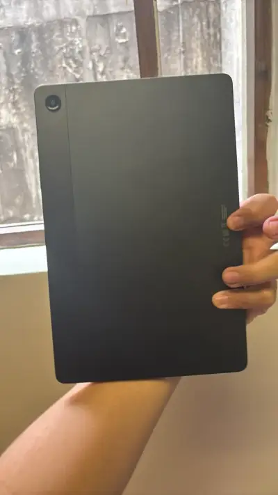 Tablet Samsung Galaxy Tab A9+ en buen estado - miniatura 3