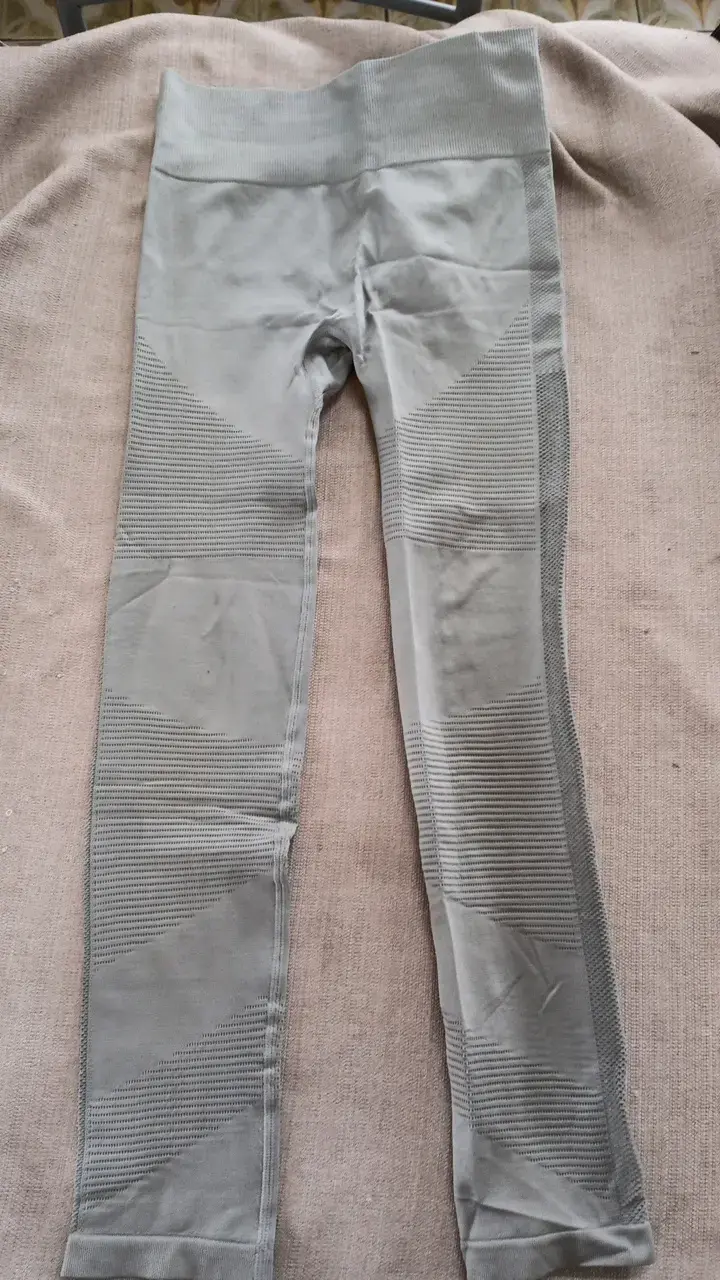 Leggings deportivos grises para mujer - 1