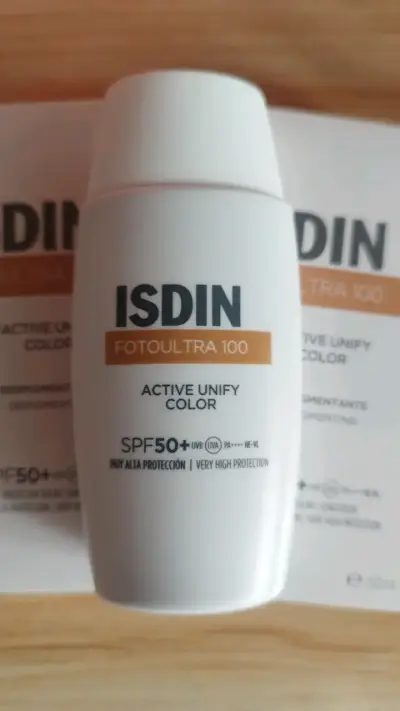 Protector solar ISDIN FotoUltra 100 SPF50+ - miniatura 2