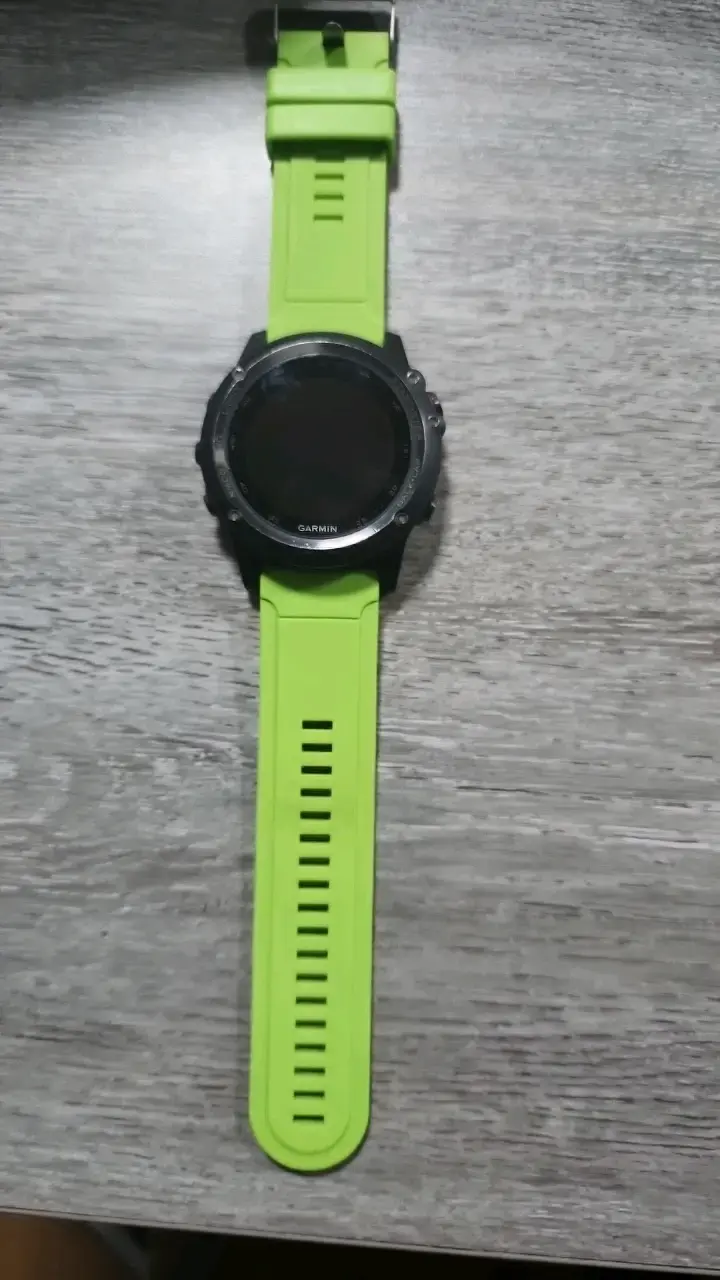 Reloj Garmin Fénix 3 con correa verde