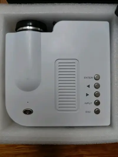 Proyector LED Excelvan con control remoto - miniatura 3