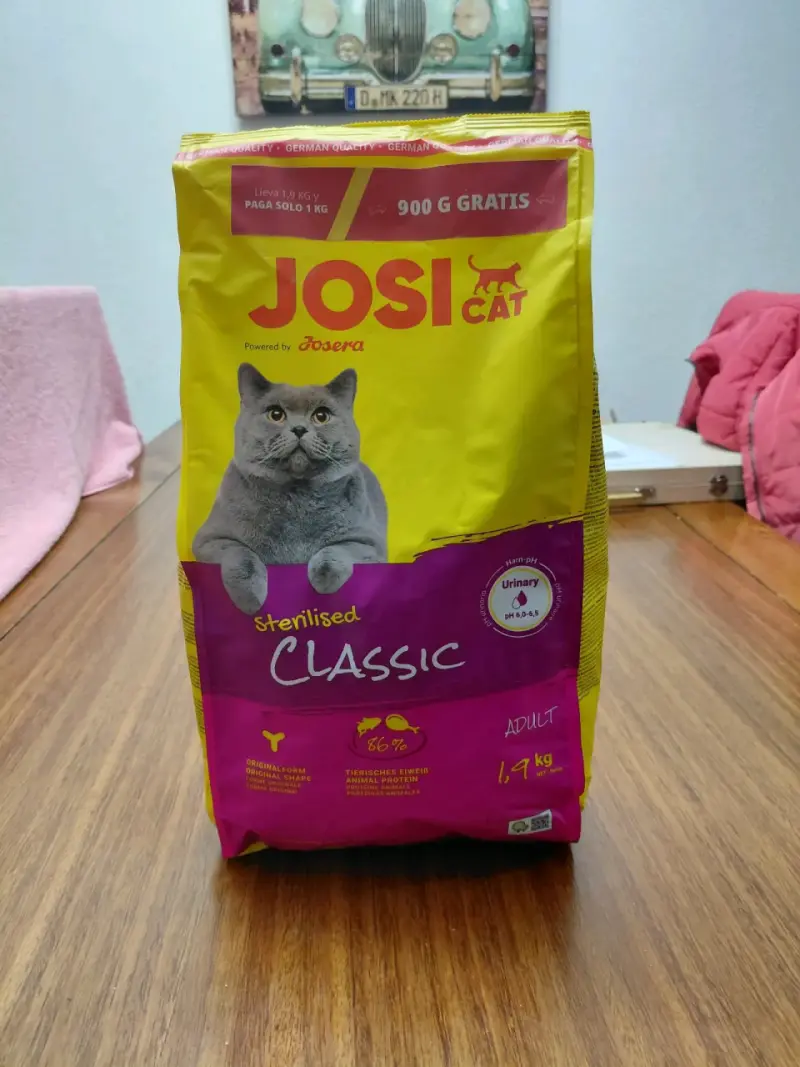Alimento gatos JosiCat Sterilised Classic 1.9 - 1