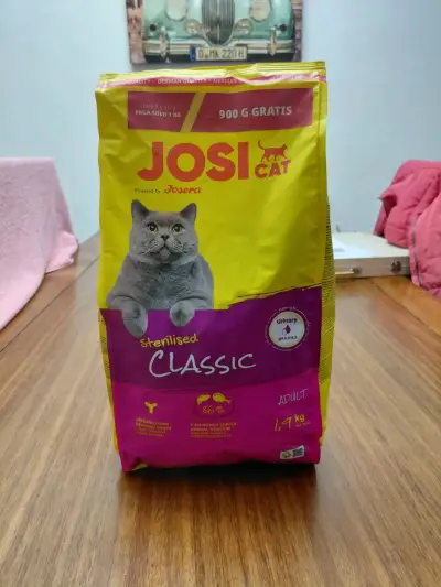 Alimento gatos JosiCat Sterilised Classic 1.9 - miniatura 1