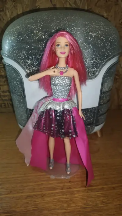 Barbies - miniatura 2