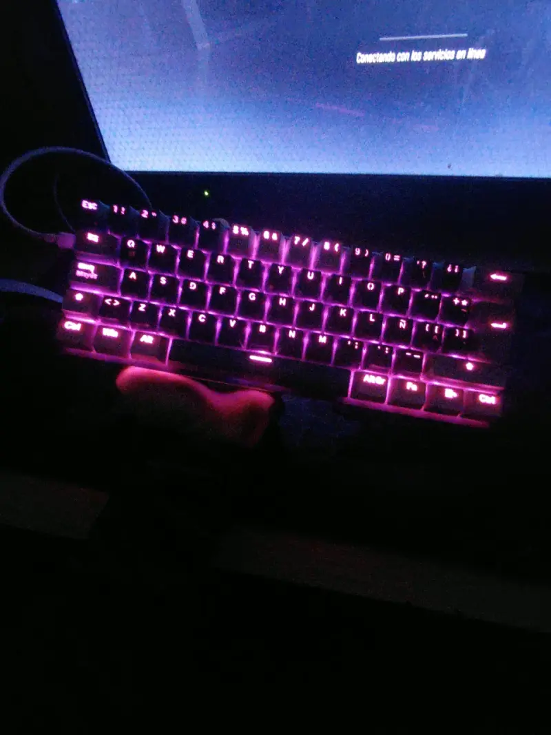 Teclado mecánico retroiluminado RGB - 2