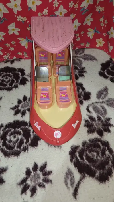Lancha de juguete Barbie con toldo - miniatura 3