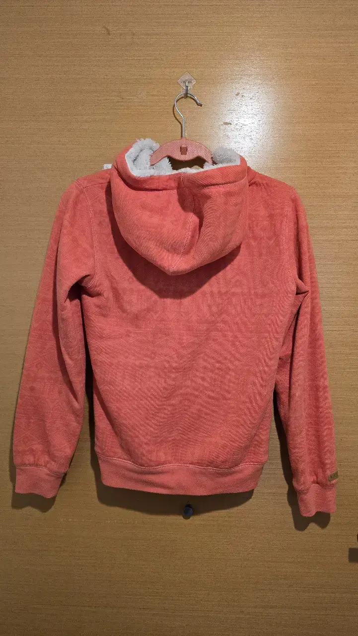 Polerón con capucha coral para mujer - 2