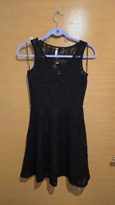 Vestido negro de encaje elegante, nuevo c/etiqueta - miniatura 1
