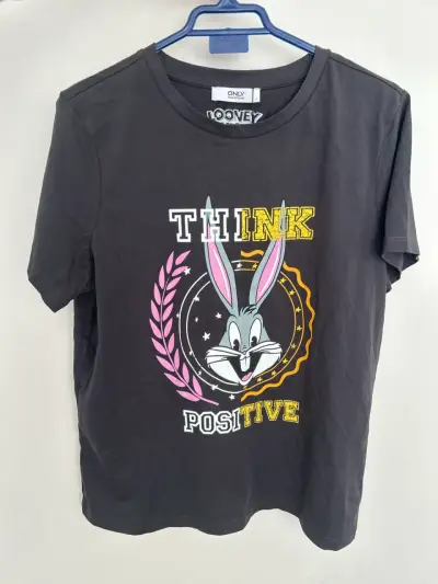 Polera Only Bugs Bunny Looney Tunes (nueva) - miniatura 1