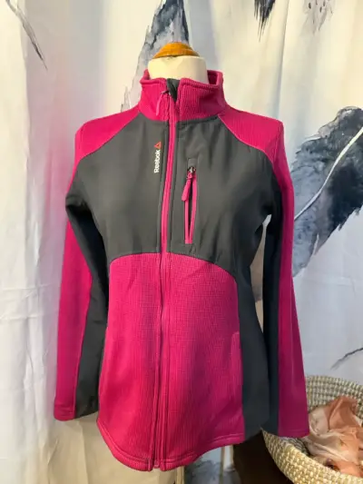 Chaqueta deportiva Reebok fucsia y gris - miniatura 1