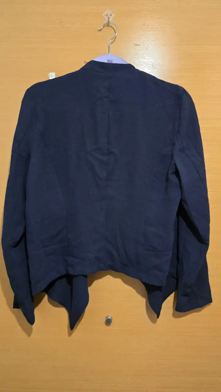 Blazer azul marino de mujer con diseño abierto - 2