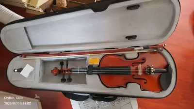 Violín con estuche y arco en buen estado - miniatura 3
