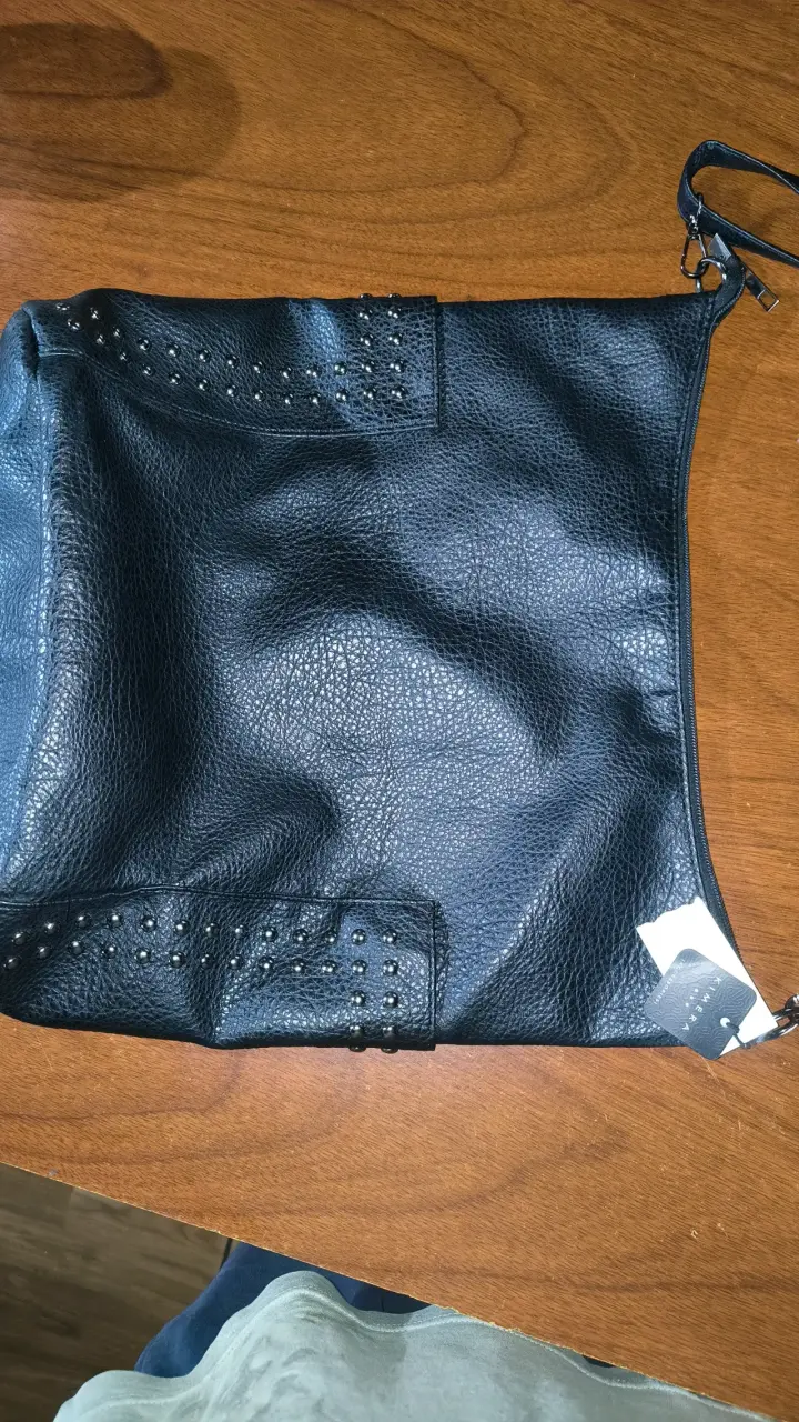 Cartera negra de cuero con tachas Kimera - 2