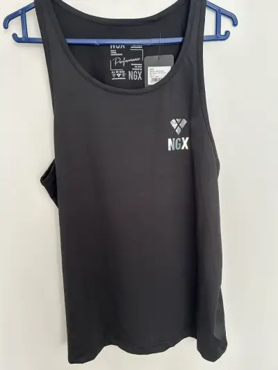 Polera deportiva negra NGX performance - miniatura 1