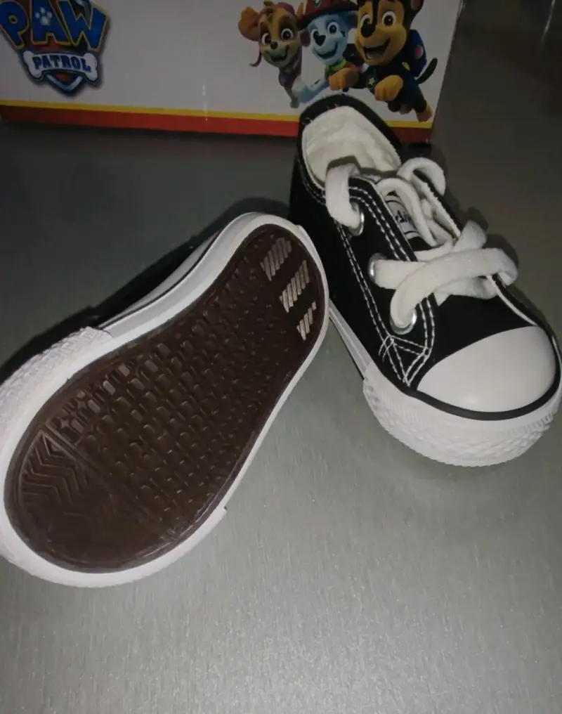 Zapatillas negras para niños talla 18 - 2