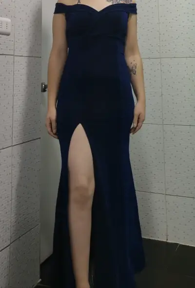 Vestido azul brillante con escote cruzado - miniatura 2