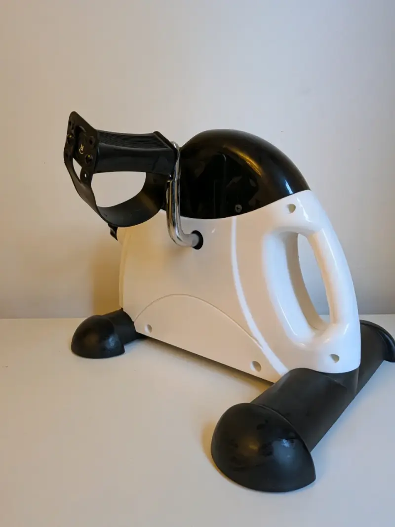 Mini bicicleta estática con pantalla LCD - 3