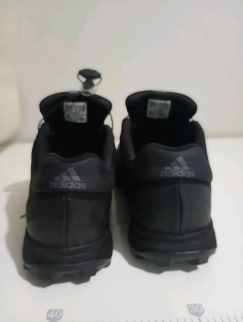 Zapatillas Adidas Terrex negras para trekking - 3