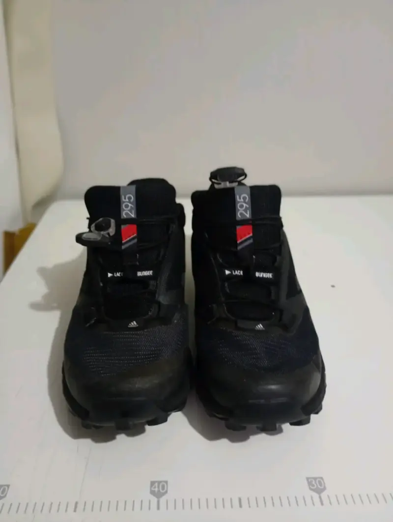 Zapatillas Adidas Terrex negras para trekking - 4