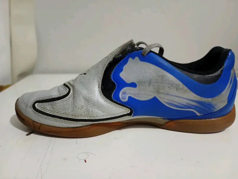 Zapatillas deportivas indoor azul y plateado - 2