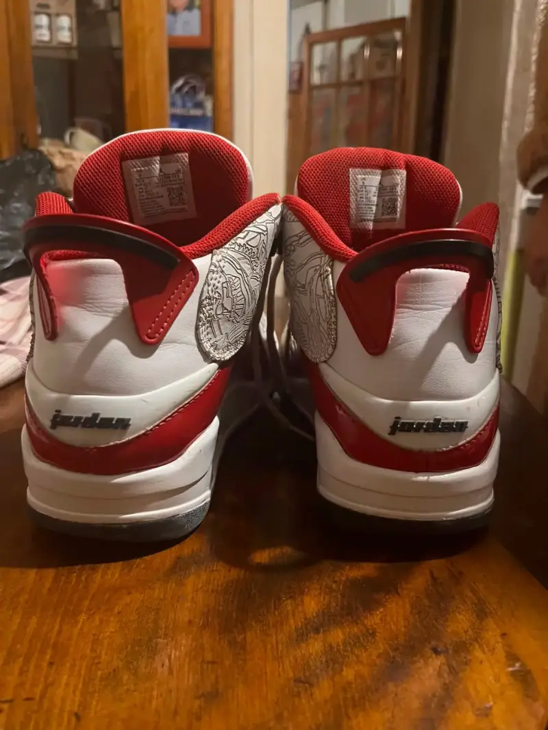 Jordan Dub Zero. 42.5 - 3