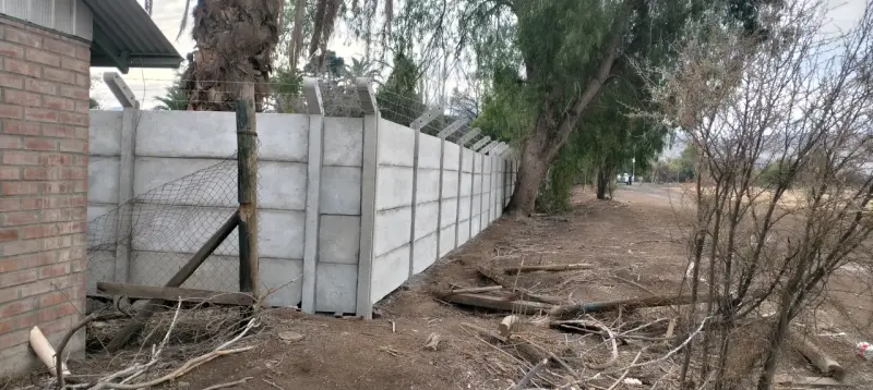 Muro de hormigón prefabricado para cercado - 3