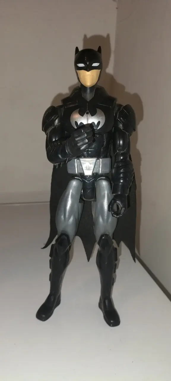 Figuras de acción Batman con armadura - 2