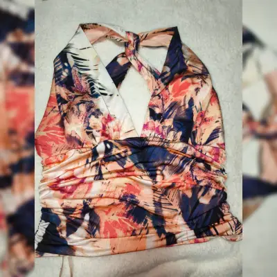 Top halter estampado floral para mujer - miniatura 1
