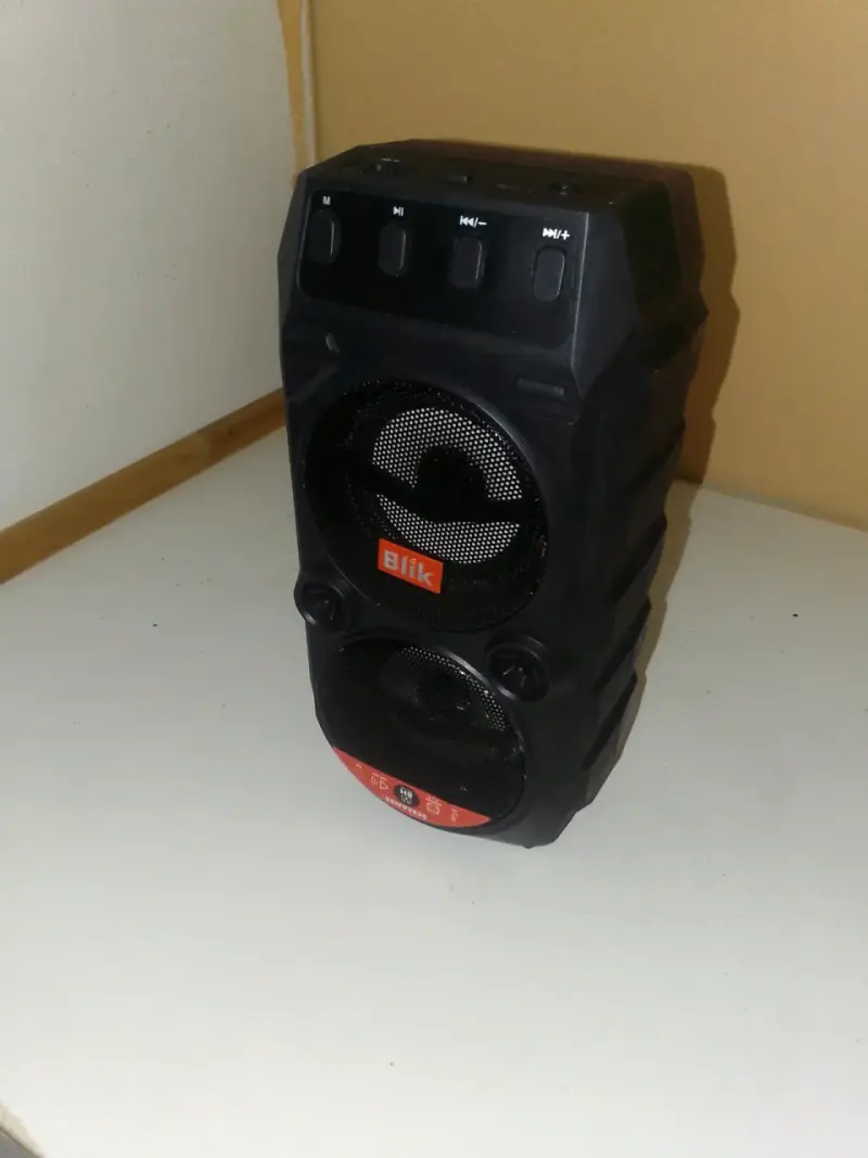 Parlante portátil Blik con Bluetooth - 4