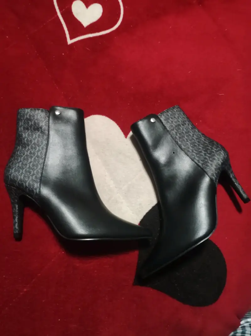 Botines de cuero negro con tacón alto - 2