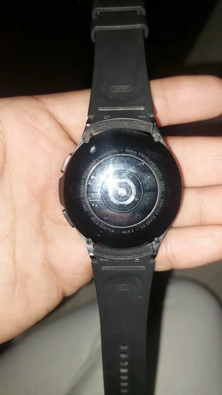 Smartwatch negro con correa ajustable - 3